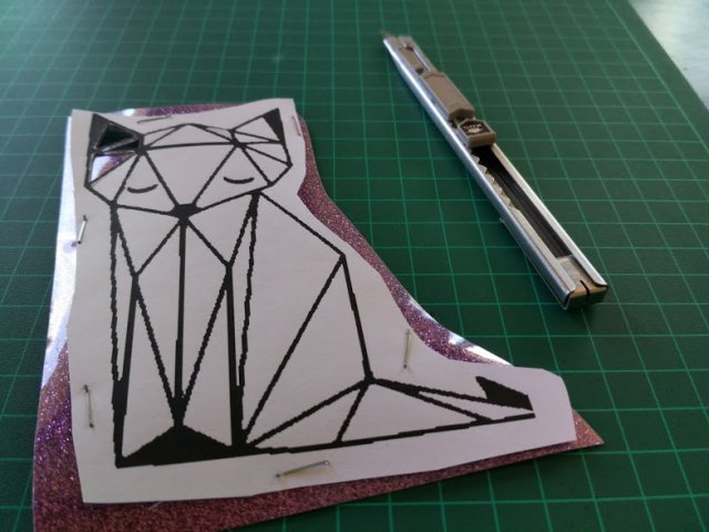 חולצת שועל נוצצת במיוחד